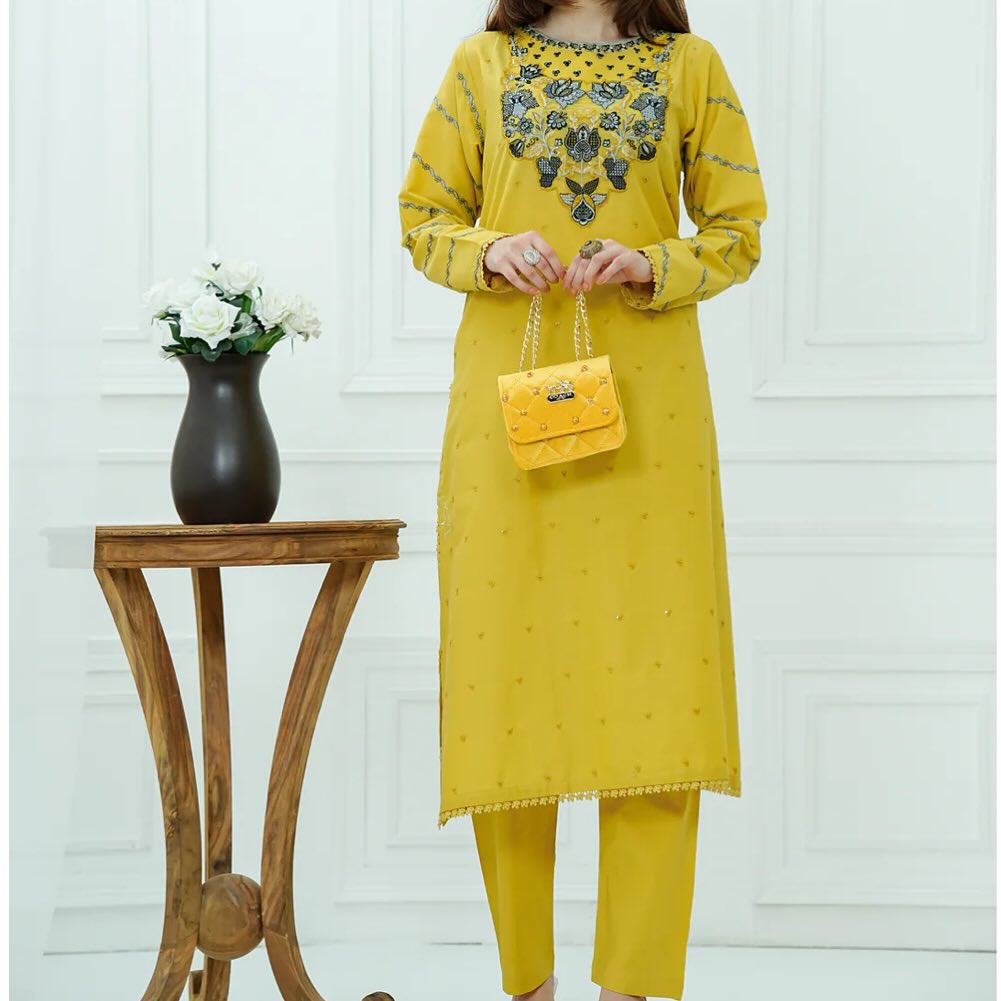 Shamsa 2 PCs Embroidered