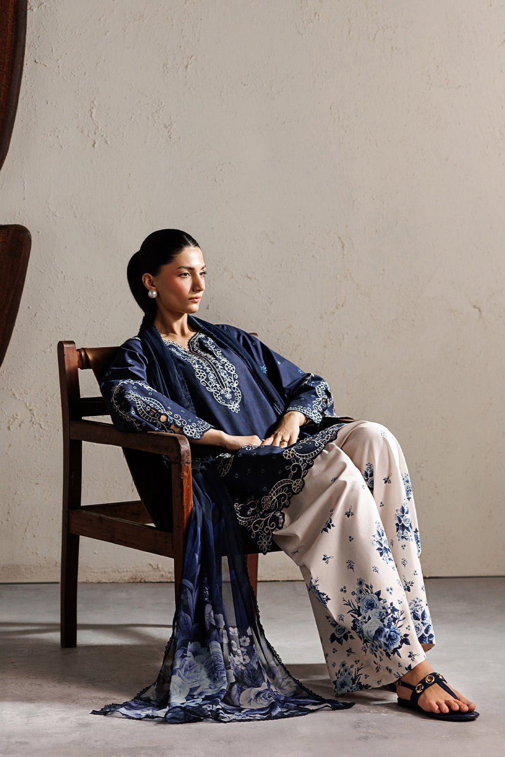 Sapphire Bloom 3 Piece